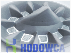 BOOZZTER feeding pan rubbing cocks' beaks - NEW!